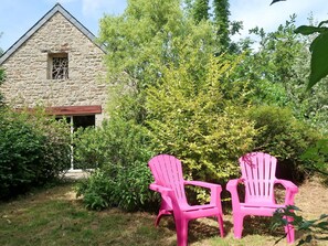 Plante, Communauté Des Plantes, Ciel, Vert, Botanique, Mobilier De Jardin, Paysage Naturel, Chaise, Herbe, Accoudoir