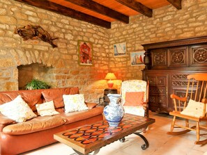 Pièce, Salon, Propriété, Meubles, Design Intérieur, Orange, Mur, Bâtiment, Plafond, Fond D'Écran