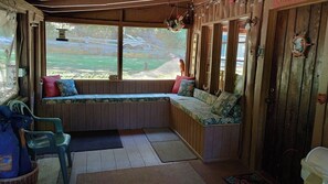 18' x 10' screened in porch