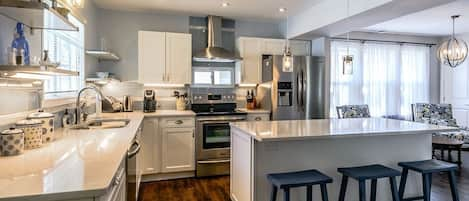 Gorgeous Updated Kitchen