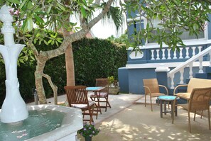 Plenty of comfortable seats to  relax and dine alfresco.