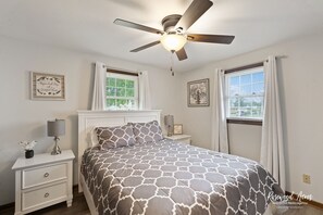 2nd bedroom with super comfy queen bed