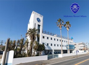 OceanView Hotel