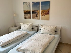 Schlafzimmer 2