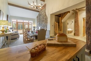 Hill Farm, Massingham: Fallow Folly: Open plan living
