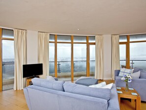 Living area | Pebbles, Westward Ho!