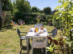 Meubles, Chaise, Mobilier De Jardin, Table, Tableau De Plein Air, Table Cuisine Et Salle A Manger, Jardin, Table Basse, Arrière-Cour, Ombre