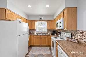 Kitchen with everything you need