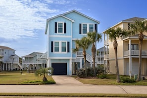 Enjoy our 4 Bedroom/4 Bathroom house with 2 porches.