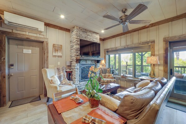 Beech Mountain Vacation Rental | 1BR | 1BA | 720 Sq Ft | Stairs Required
