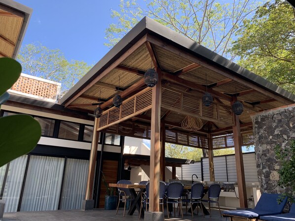Enjoy the private pool at My Way Langosta! There is a bbq and picnic area.
