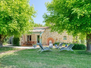 Pianta, Costruzione, Albero, Shade, Paesaggio Naturale, Finestra, Mobili Da Esterno, Erba, Lotto, Tempo Libero