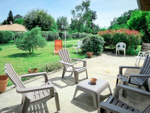 Möbel, Eigentum, Stuhl, Terrasse, Garten, Garten, Hinterhof, Haus, Landscaping, Rasen