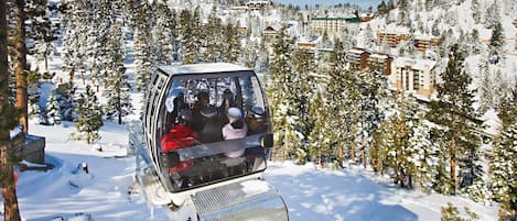 Reach Heavenly's Stagecoach chairlift in less than 3 minutes using the convenient Skier Express gondola on-site.