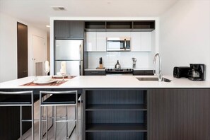 Herndon/Reston Reston 2 Bedroom Kitchen