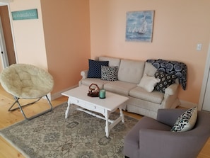 Couch pulls out to bed for additional sleeping area