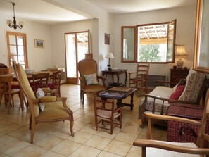 Living area