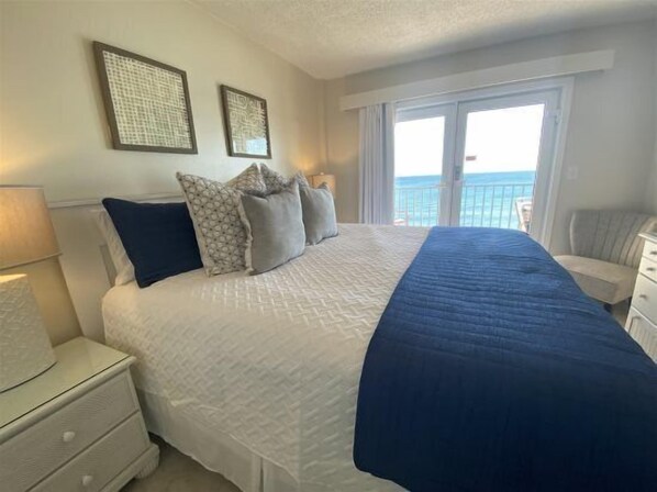 Surfside Shores, 2 bedroom 2 bathroom, 8th floor, sleeps 8. Managed by Island Rentals