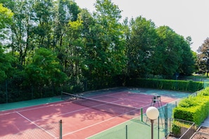 Sport court
