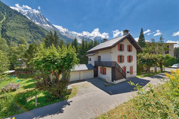 Chamonix apartment in a quiet area