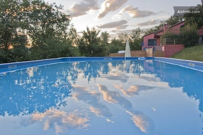 Das transparente Haus: "La Rosa" Wohnung in Villa mit Pool -M0240060010