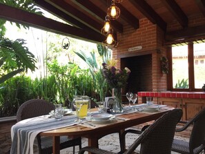 Outdoor dining