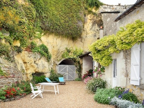 Plante, BĂątiment, FenĂȘtre, La Nature, Fleur, Pot De Fleur, Herbe, VĂ©gĂ©tation, Mobilier De Jardin, Table