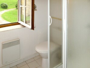 Window, Bathroom, Rectangle, Line, Plant, Plumbing Fixture, Real Estate, Flooring, Wood