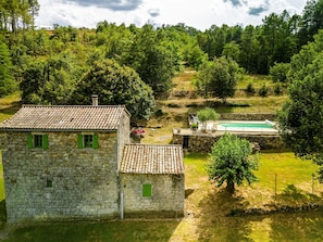 Cloud, Plant, Sky, Natural Landscape, Tree, Land Lot, Grass, Cottage, House, Landscape