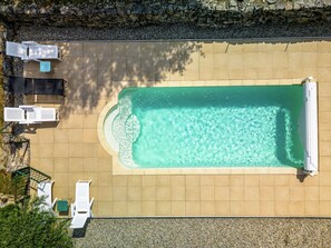 Water, Azure, Rectangle, Wood, Flooring, Composite Material, Tints And Shades, Leisure, Facade