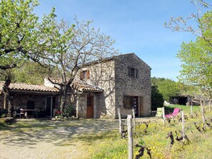 Plante, Ciel, Bâtiment, Fenêtre, Arbre, Lot Terre, Chalet, Paysage Naturel, Maison, Herbe