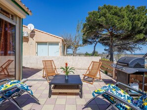 Ciel, Propriété, Meubles, Bâtiment, Chaise, Plante, Ombre, Mobilier De Jardin, Table, Design Intérieur