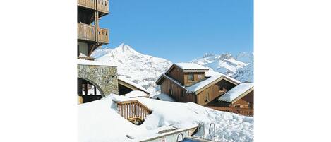 Piscina, Proprietà, Neve, Ricorrere, Cittadina, Costruzione, Vacanza, Casa, Inverno, Tempo Libero