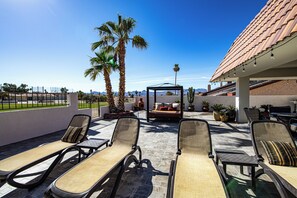 Four loungers and Huge daybed!