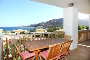 Terrasse vue mer
