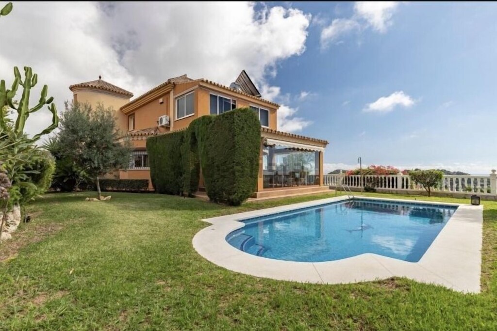 Picture of villa