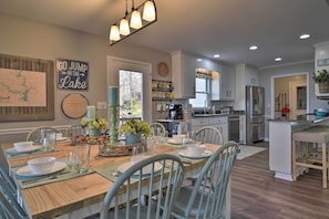 Dining Table | Dishware & Flatware Provided
