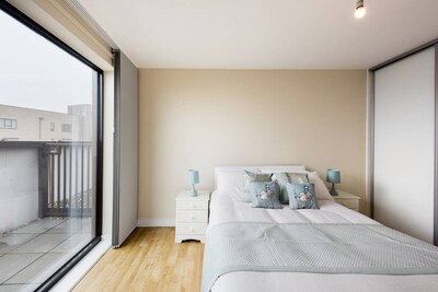 Pristine 2 Bedroom luxury penthouse apartment with en-suite in master bedroom