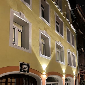 Esterni