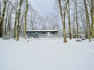 The Cabin of the Painted Bear close to all Mountain Adventures!!