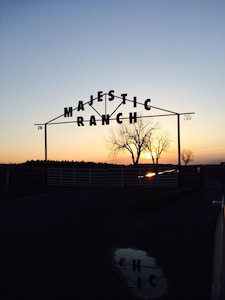 Ranch Getaway, river hills, sleeps 20