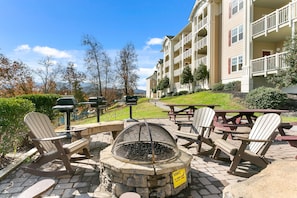 Sunrise Ridge Firepit Area