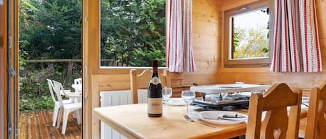 Table, Furniture, Property, Window, Wood, Interior Design, Curtain, Building, Floor, Wood Stain