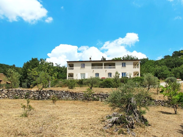 Eigentum, Vegetation, Haus, Himmel, Grundstueck, Grundeigentum, Ländliches Gebiet, Zuhause, Baum, Gebäude