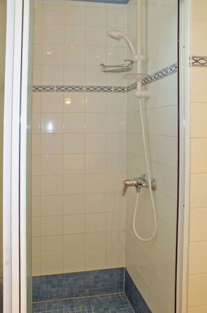 Shower Head, Plumbing Fixture, Shower, Shower Door, Bathroom, Shower Bar, Shower Panel, Floor, Flooring