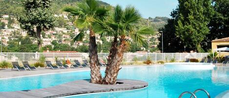Schwimmbad, Wasser, Baum, Eigentum, Freizeit, Urlaub, Water Feature, Grundeigentum, Resort, Palme