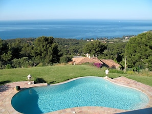 Piscine, Propriété, Immobilier, Loisir, Maison, Villa, Biens, Recours, Herbe, Vacances