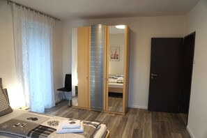 Fewo Nr. 3 - Franziskusstraße 23 - 1 kombinierter Wohn-/Schlafraum-Schlafzimmer Bild 4