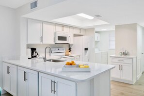 Fully upgraded kitchen