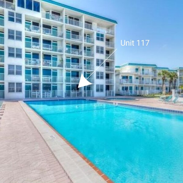 Great 1st floor unit